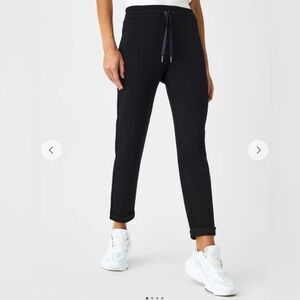 SPANX AirEssentials Tapered Pant (M Tall)